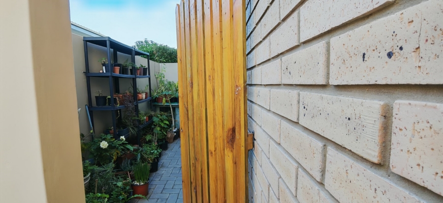 3 Bedroom Property for Sale in Dana Bay Western Cape